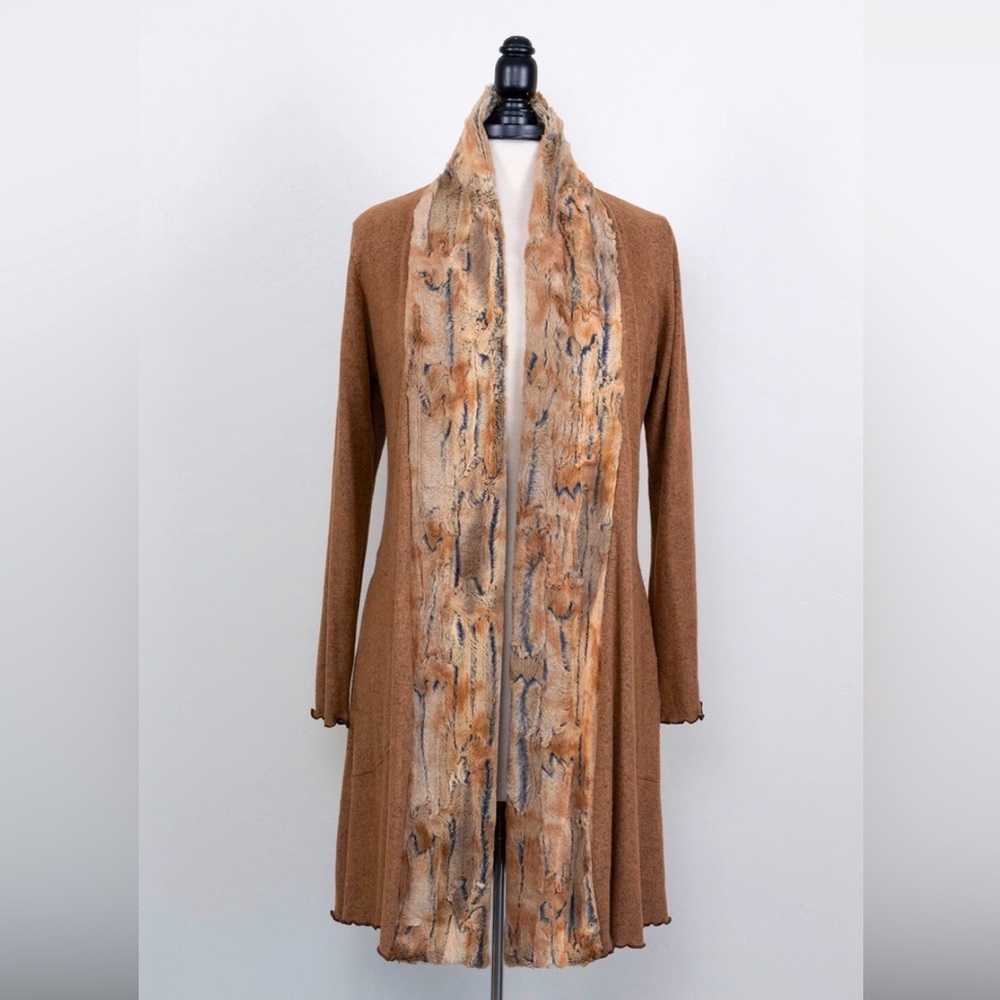 NWT Vine Street Apparel Luxury Faux Fur Cardigan